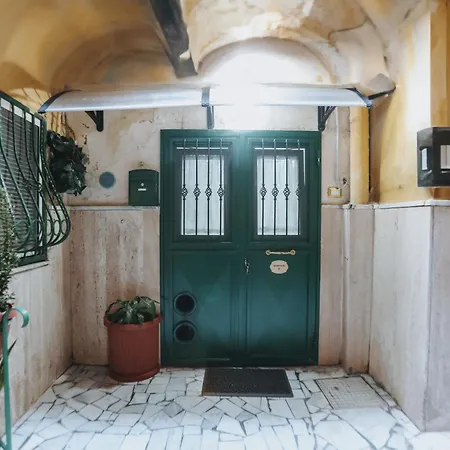 Apartament 33