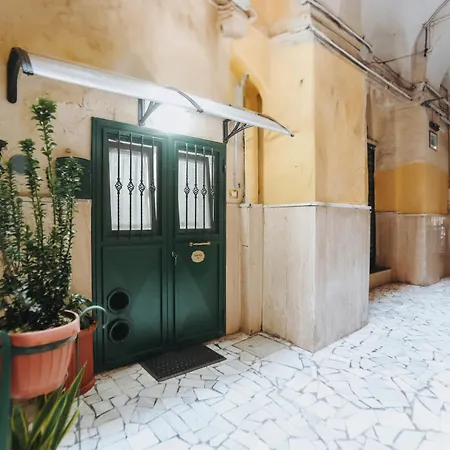 Apartament 33